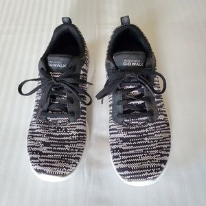 Sketchers Go Walk GOGA MAX Gen 5